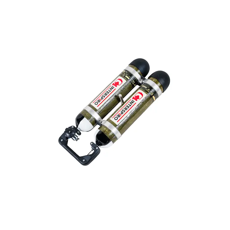 Interspiro™ Divator Lite Pack models 323.4 and 326.7, lightweight breathing apparatus designed for professional underwater and rescue applications with reliable performance.