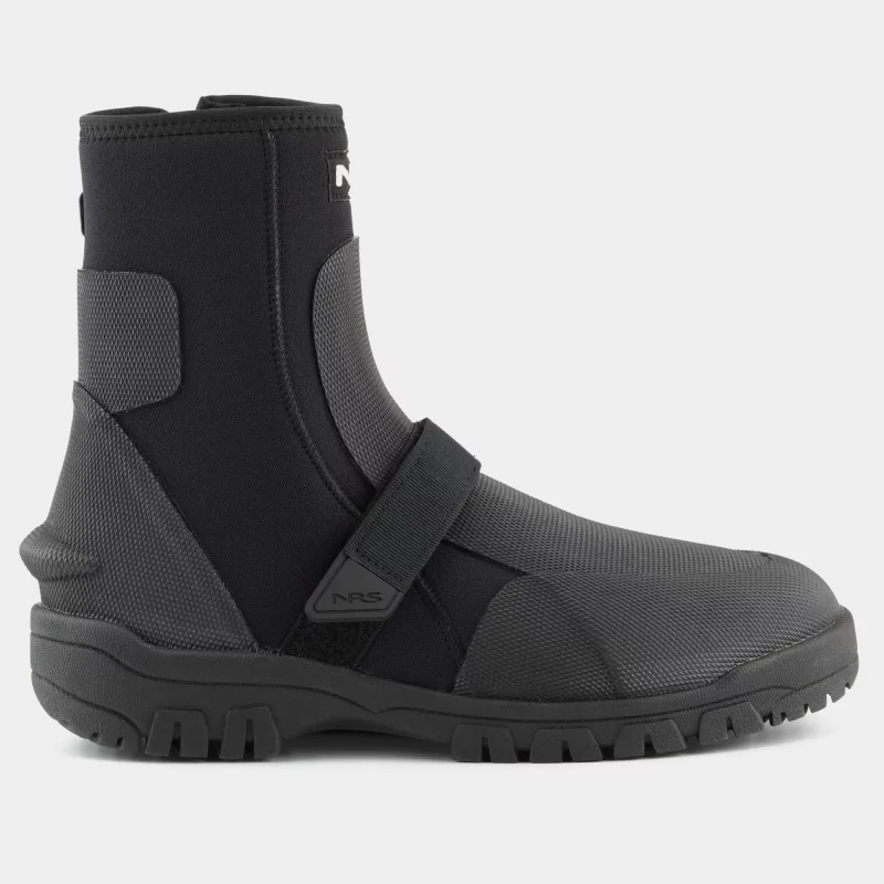 Right side view of a single NRS ATB Wetshoe, showing the streamlined profile, quick-drying upper material, and reinforced heel.